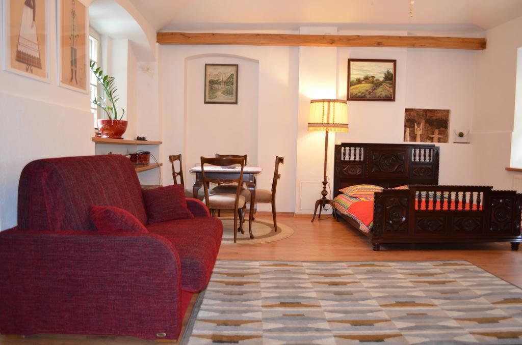 Sofijos Studio Old Town Apartment วิลนีอุส ภายนอก รูปภาพ